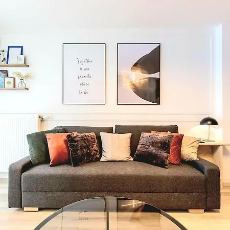 *new* Celeste 6 Pax 5 Min Serris